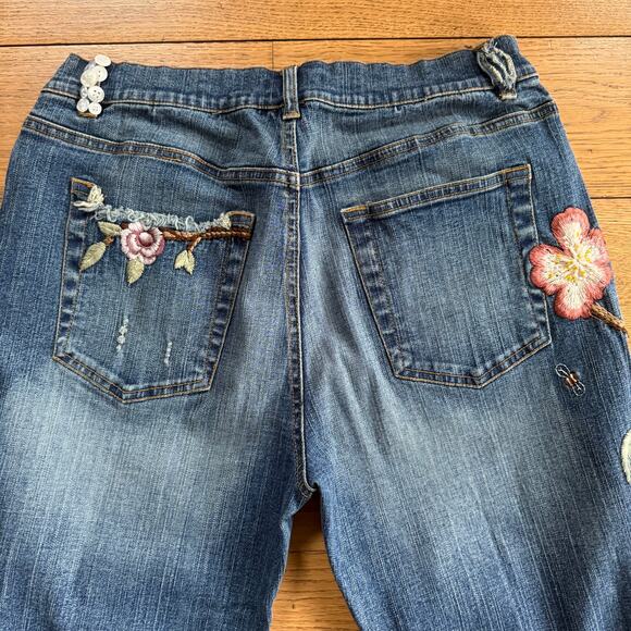 Zelie Floral Embroidered Jeans SZ 31 Boho Bohemian Hippie Raw Hem Distressed - Picture 8 of 12
